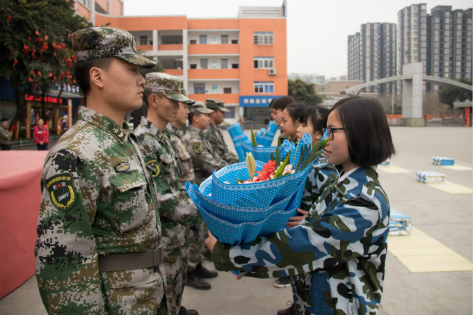 軍訓(xùn)會(huì)操表演，青春與奮進(jìn)的完美結(jié)合！