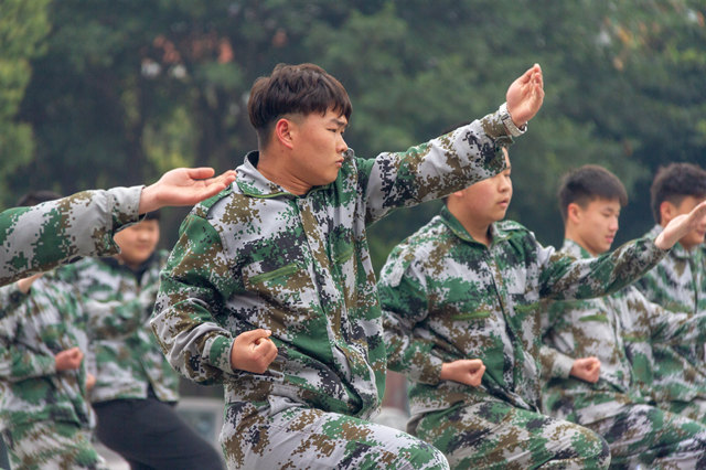 退伍季來臨，退伍軍人不用愁！用技能武裝續(xù)寫軍人不凡！