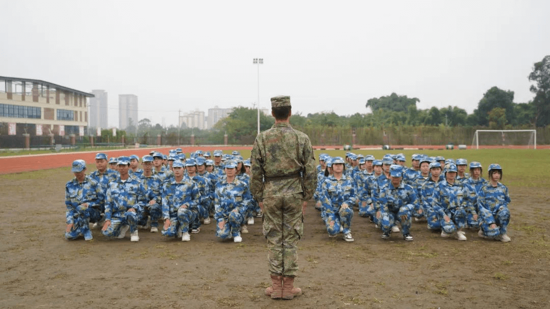 2024級秋季軍事素質(zhì)拓展匯報表演圓滿舉行